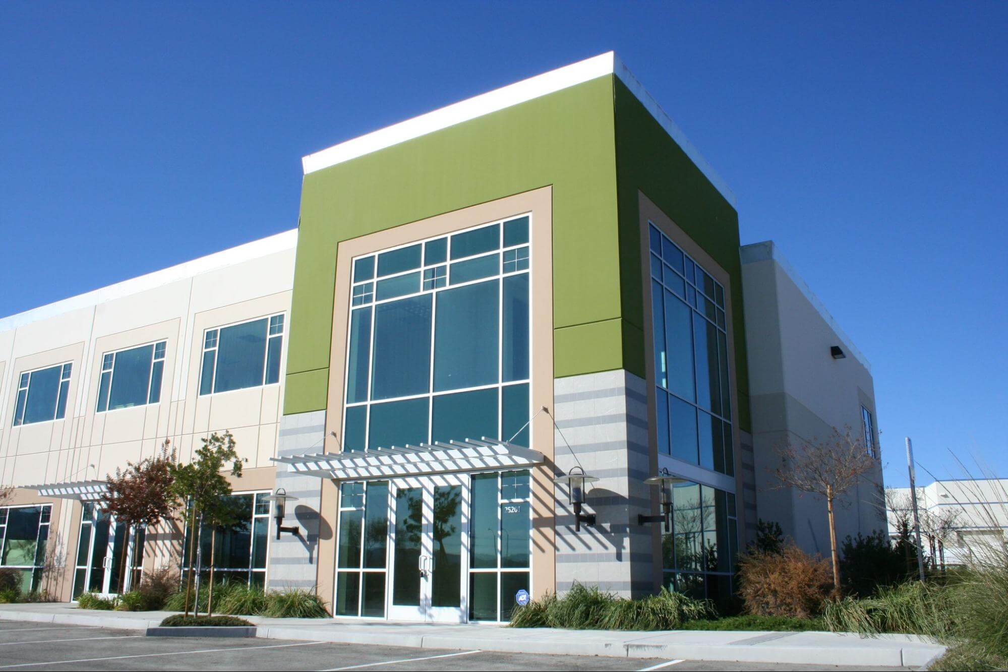 The Art of Exterior Painting for Commercial Spaces in Sarasota County